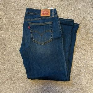 Levi boyfriend crop jeans